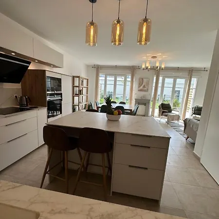度假居 Disneyland Paris, Vallee Village ,paris , Villa, Garden , Syline Home, 120 M2 *